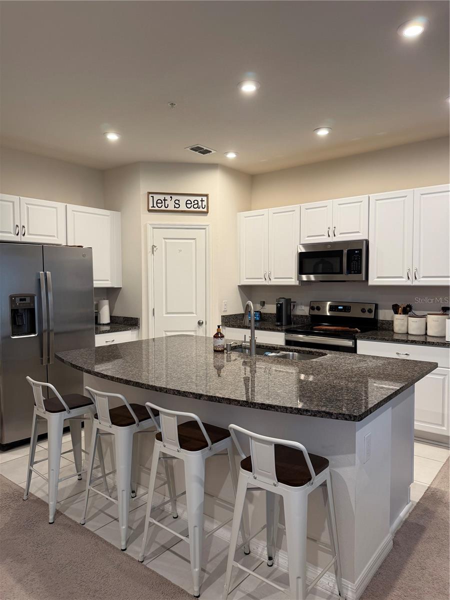 Image 10 of 31 For 10597 Salt Grove Street