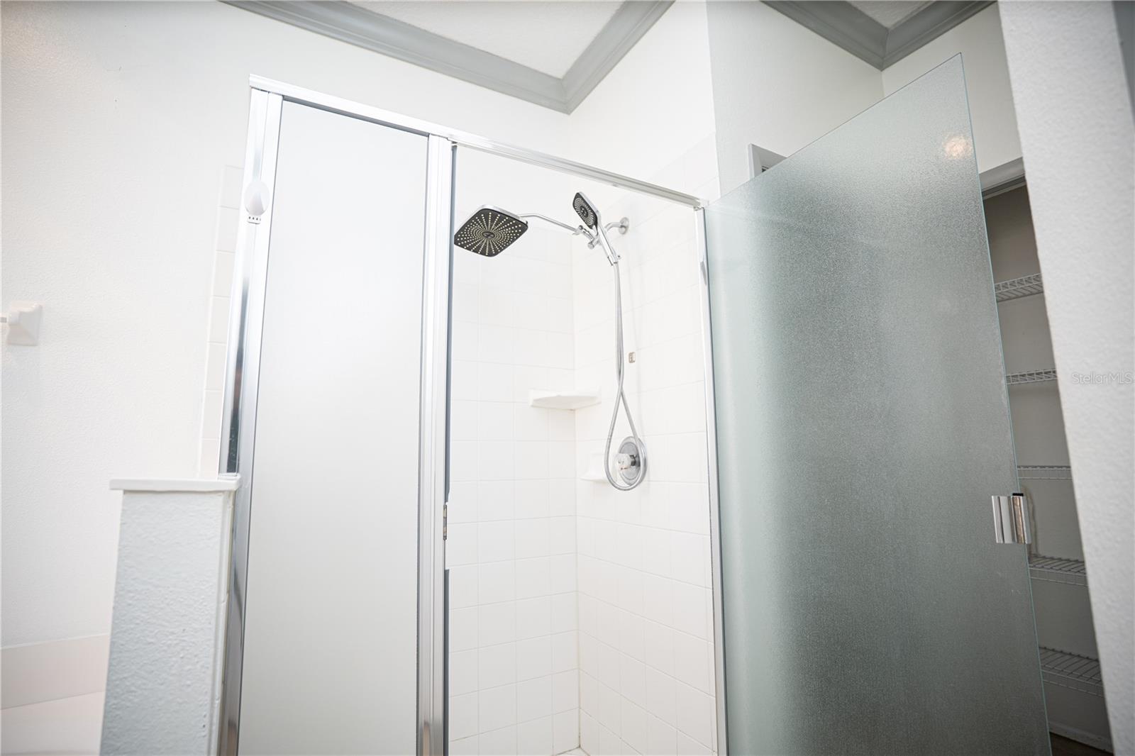 Image 21 of 30 For 546 Bloomingdale Drive