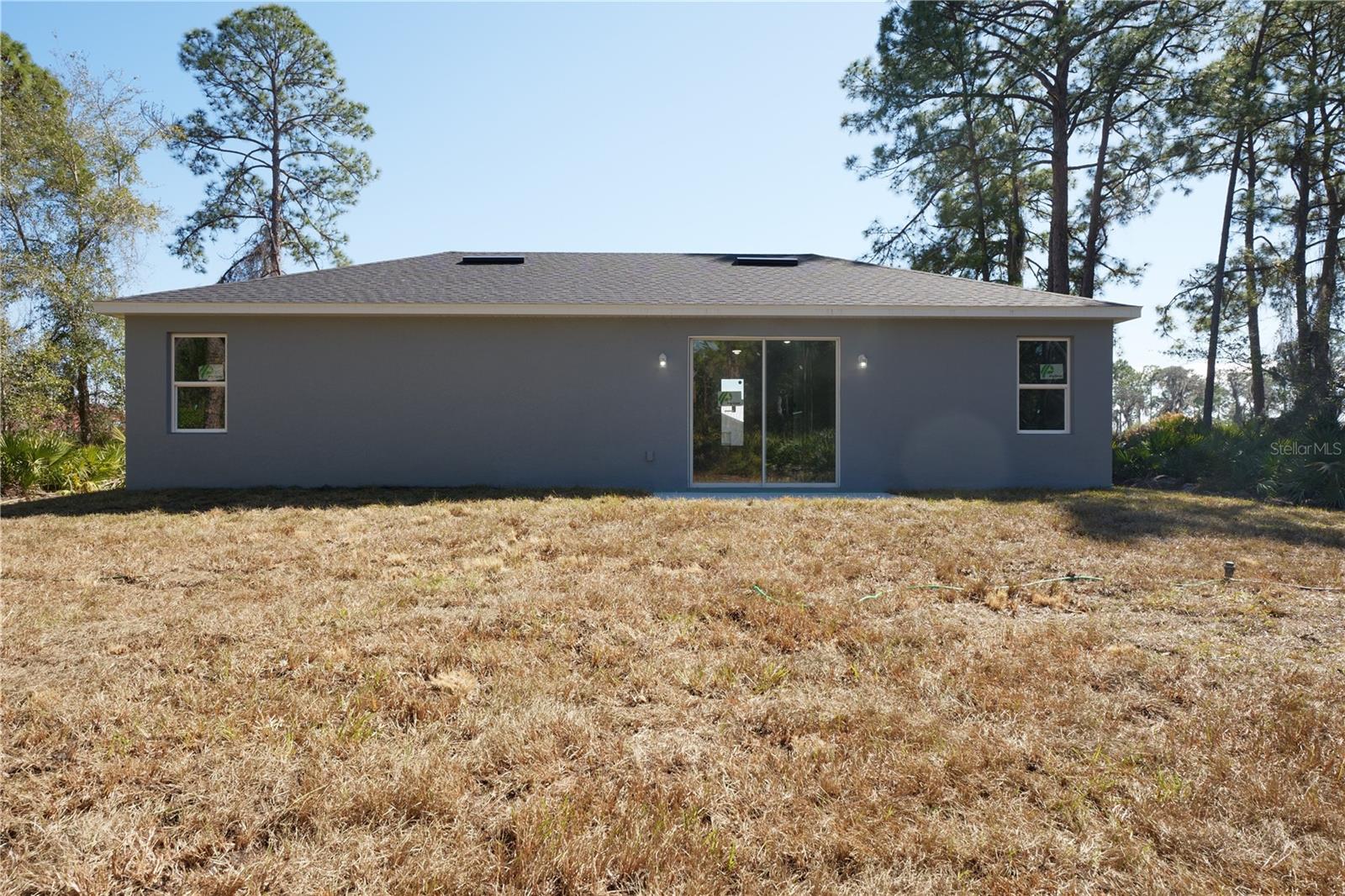 Image 6 of 29 For 1013 Aston-martin Drive