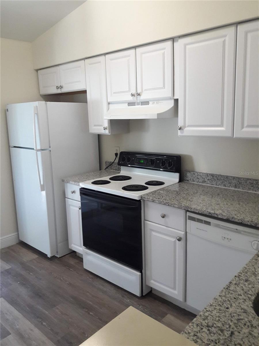 Image 4 of 13 For 3108 Tower Court