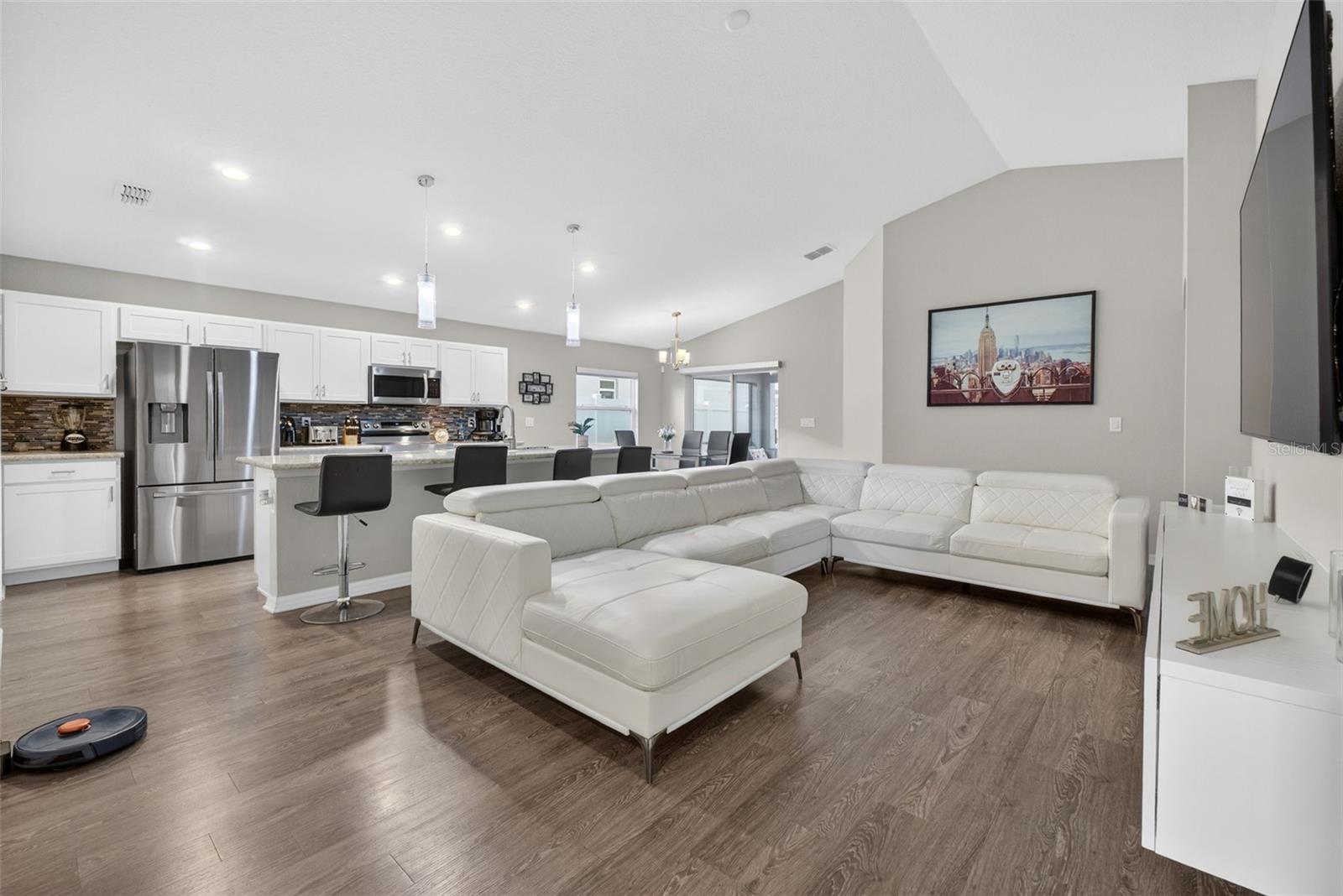 Image 11 of 30 For 4043 Ruby Run Drive