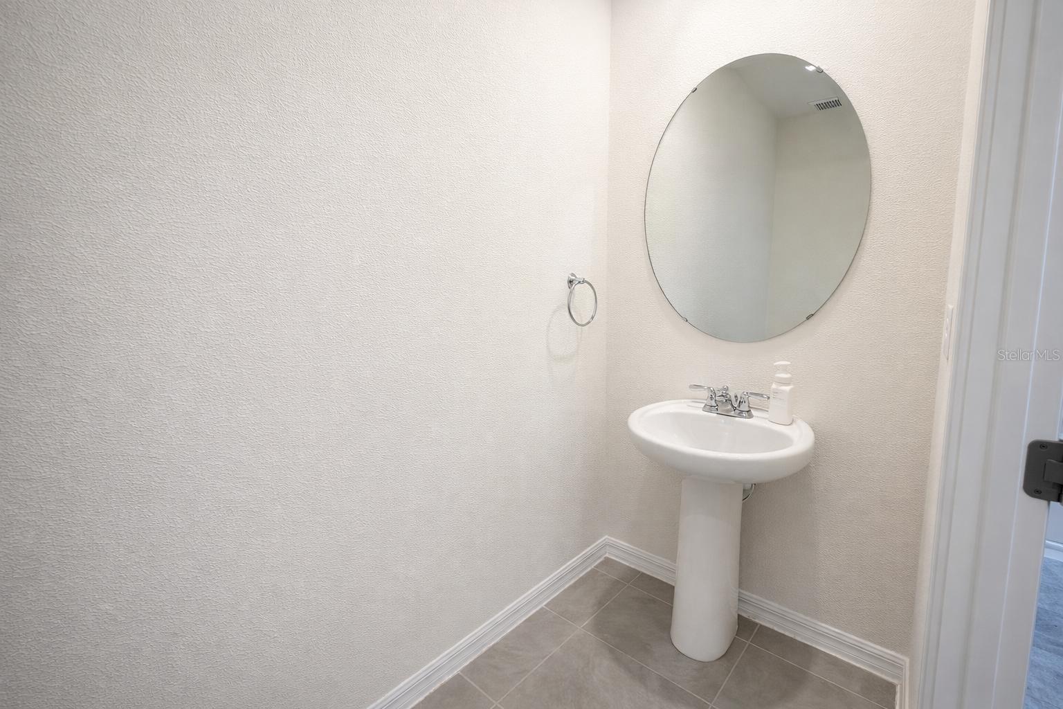 Image 11 of 24 For 400 Preston Cove Drive