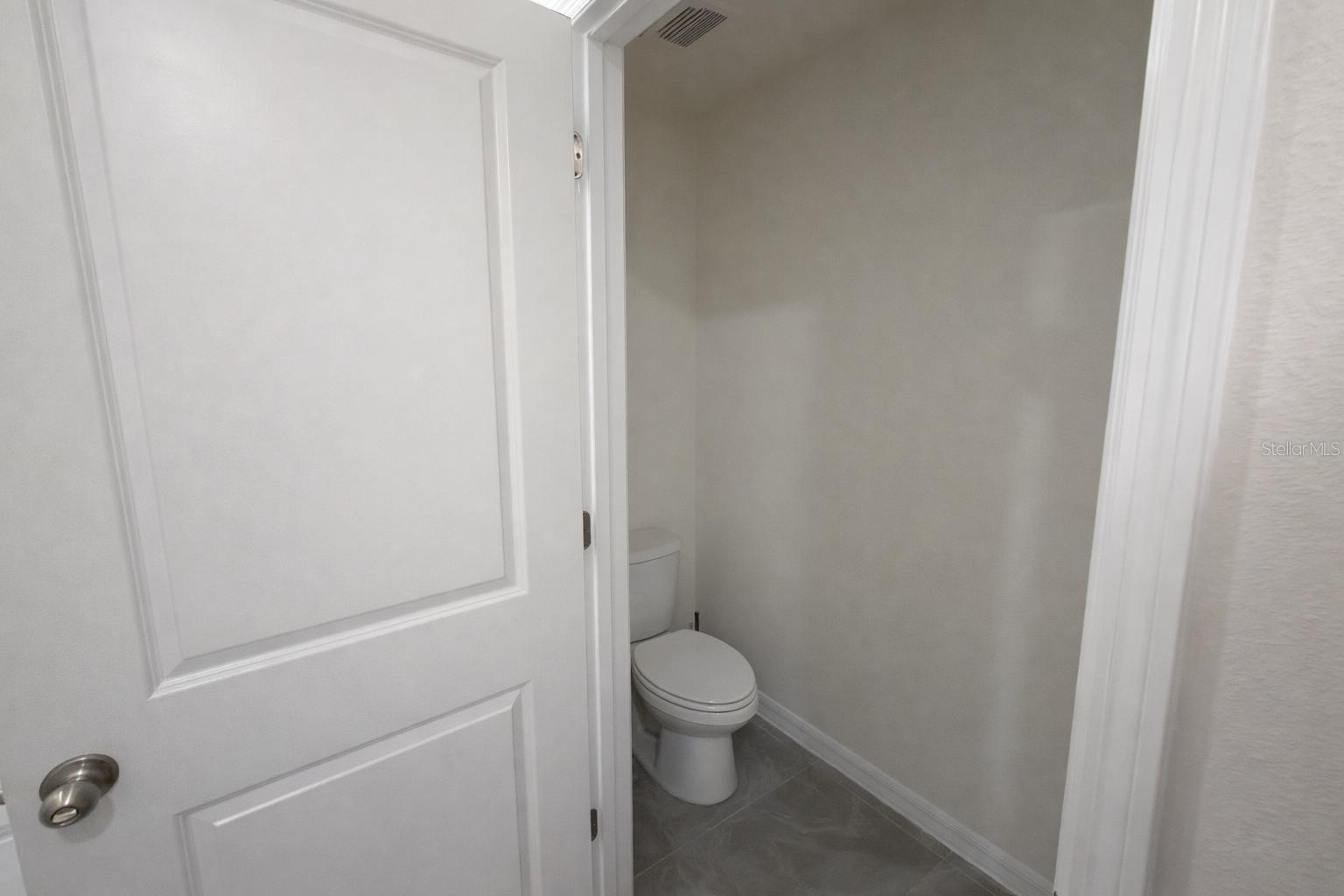 Image 14 of 24 For 400 Preston Cove Drive