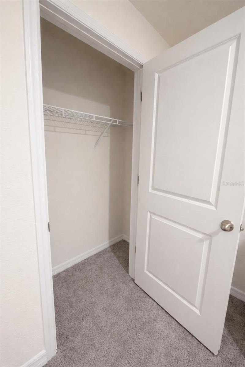 Image 19 of 24 For 400 Preston Cove Drive