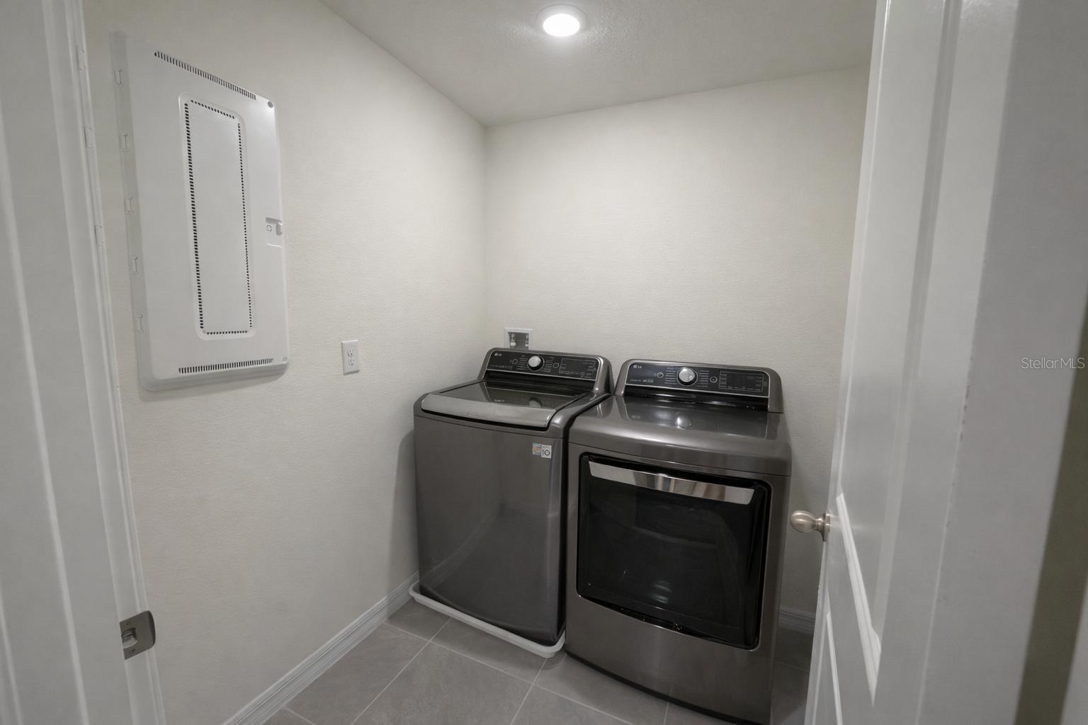 Image 23 of 24 For 400 Preston Cove Drive