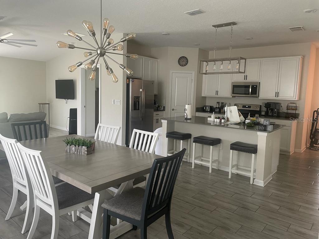 Image 4 of 5 For 725 Peg Court