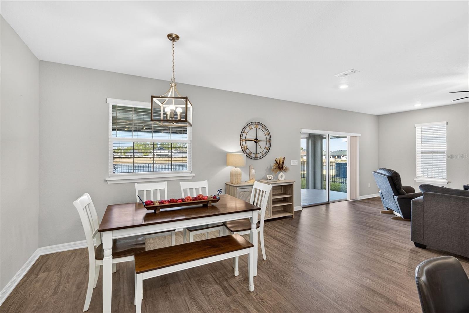 Image 15 of 44 For 82 Berlin Avenue