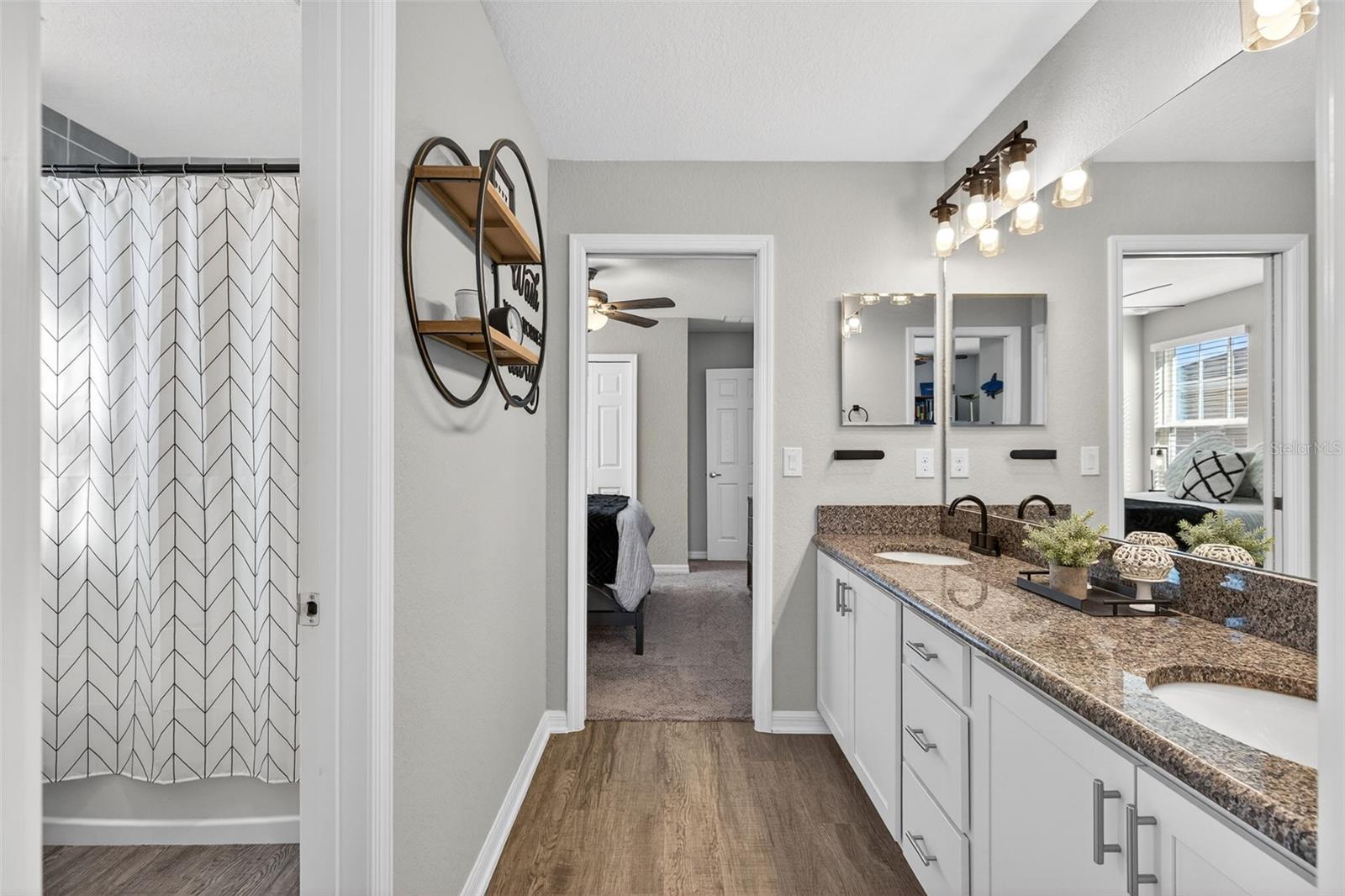 Image 29 of 44 For 82 Berlin Avenue