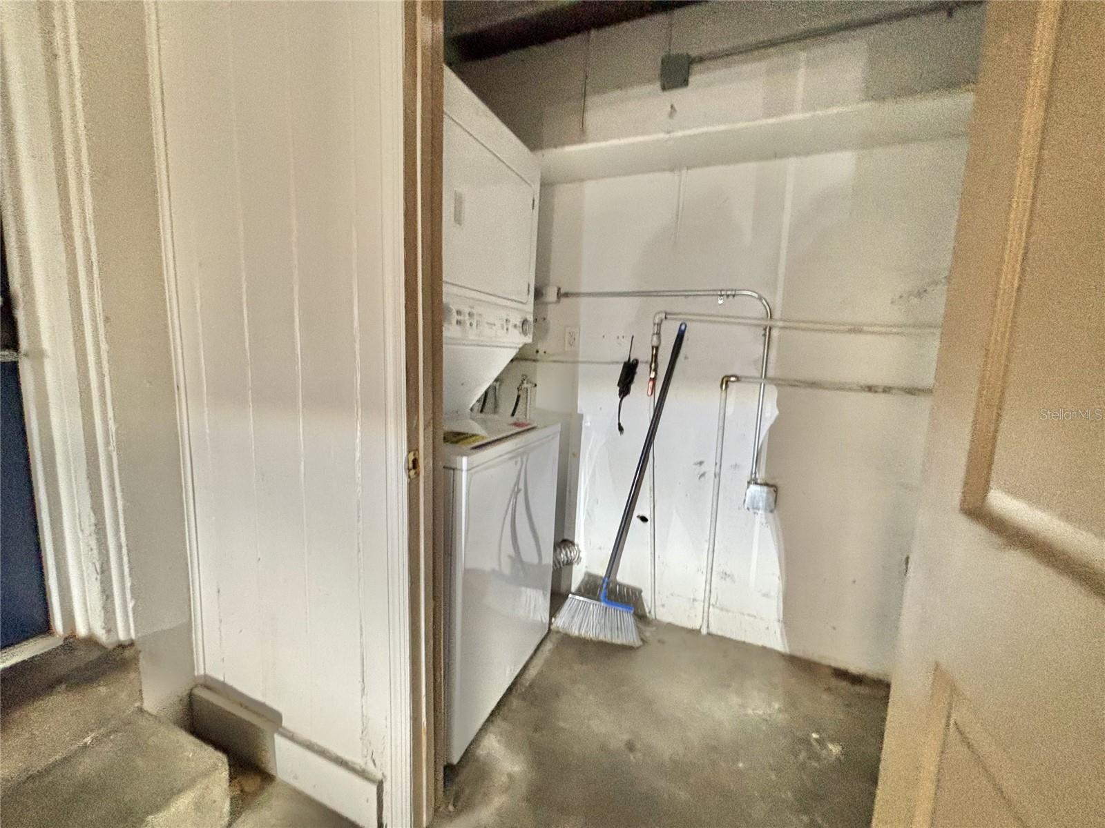 Image 14 of 14 For 819 Portage Street