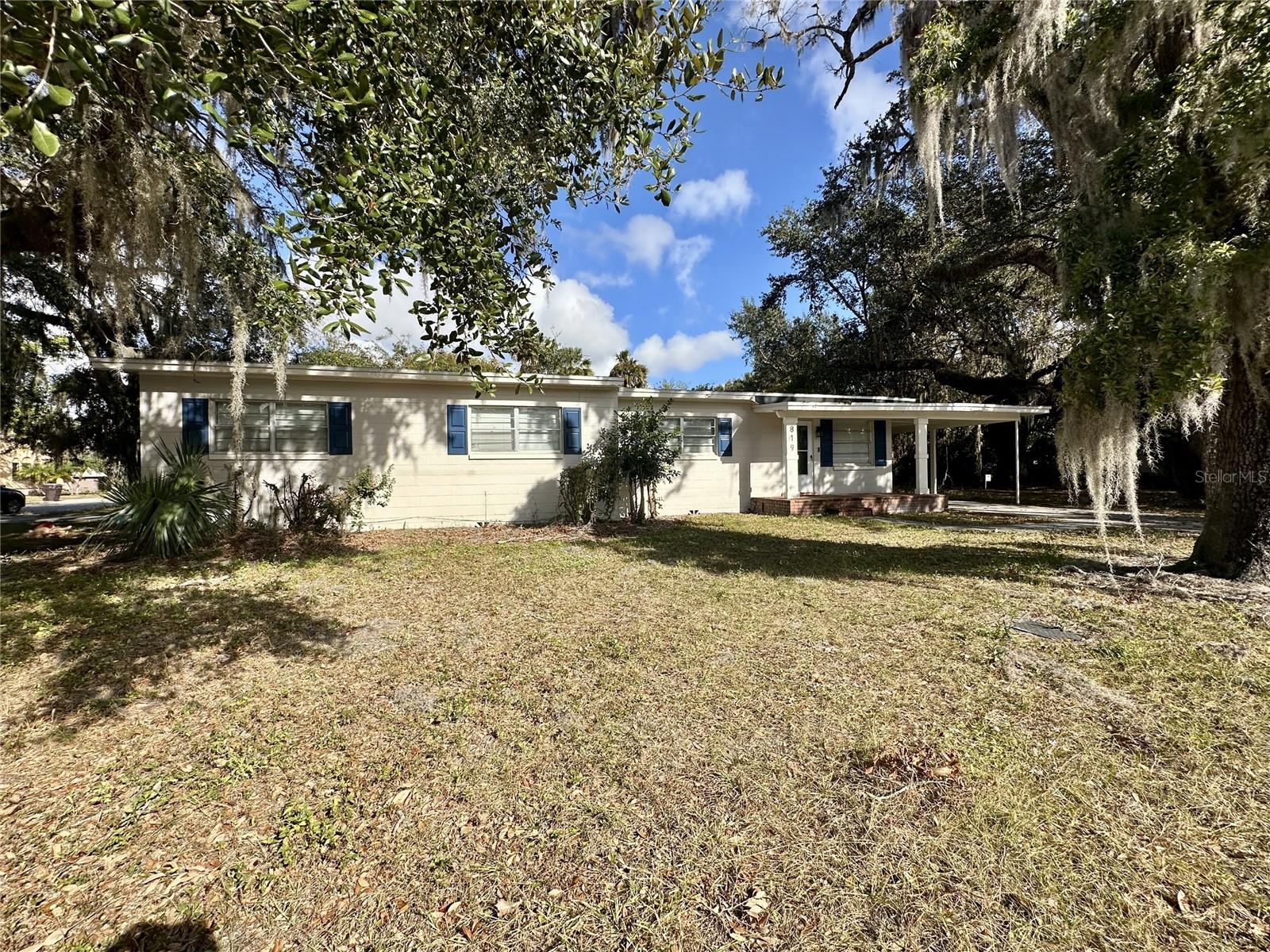 Image 2 of 14 For 819 Portage Street