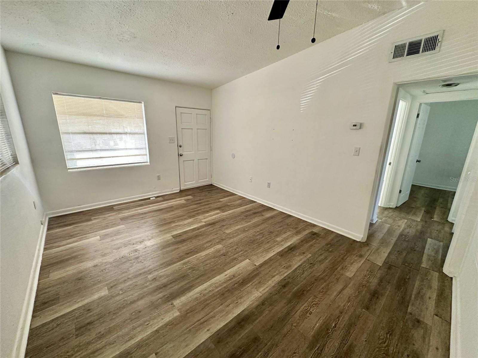 Image 4 of 14 For 819 Portage Street