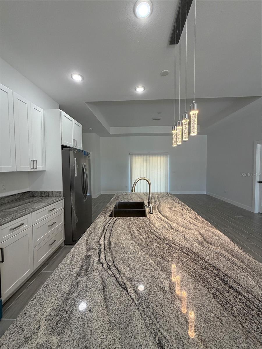 Image 15 of 38 For 358 Albatross Road