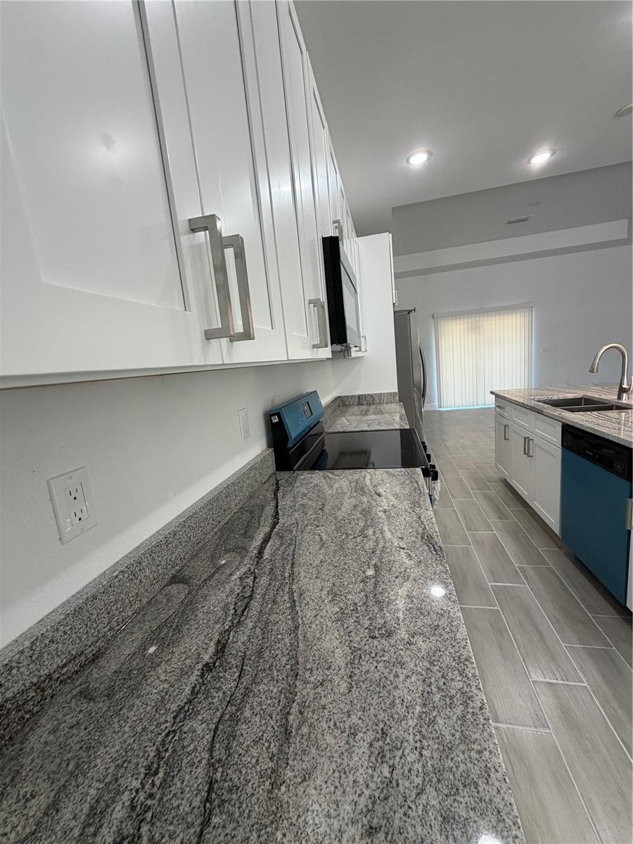 Image 16 of 38 For 358 Albatross Road