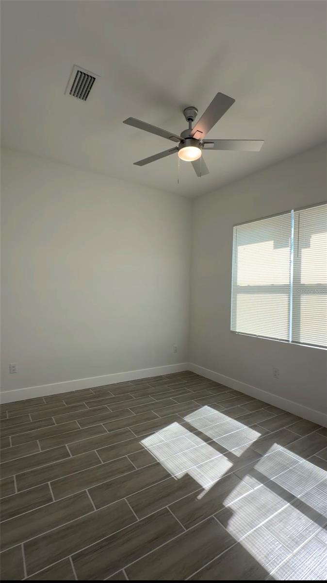 Image 34 of 38 For 358 Albatross Road