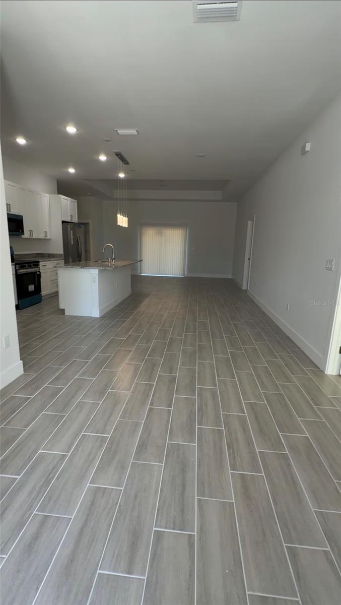 Image 8 of 38 For 358 Albatross Road