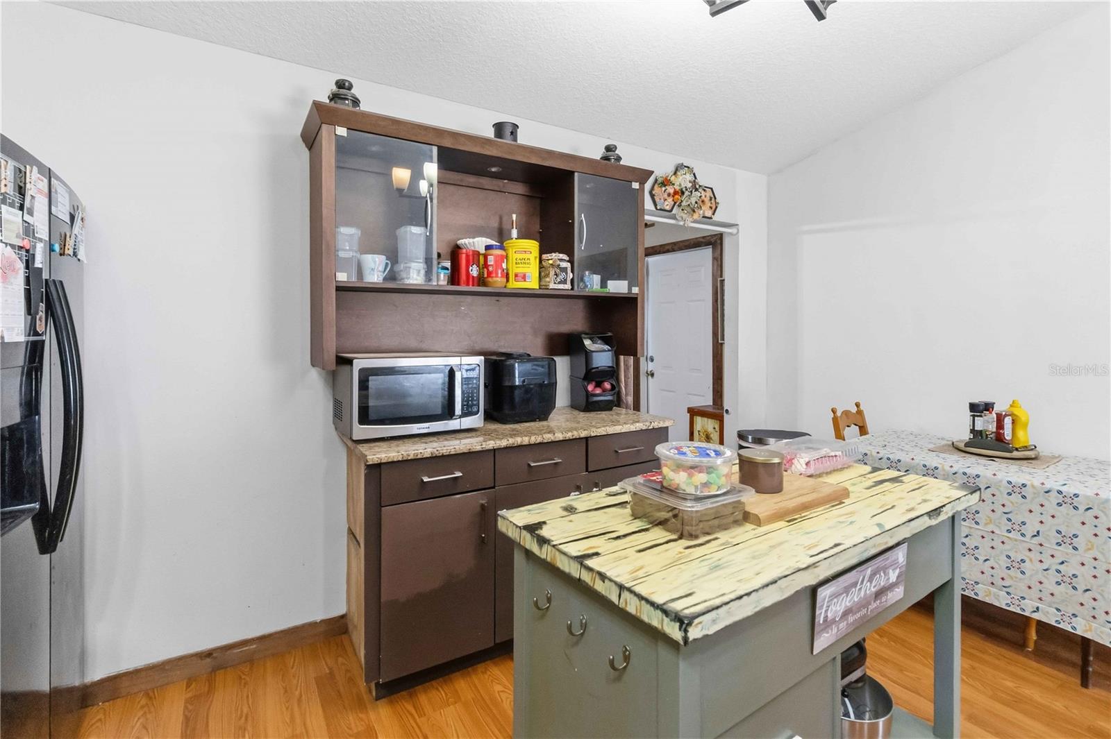 Image 10 of 29 For 26141 Grassey Sprain Avenue