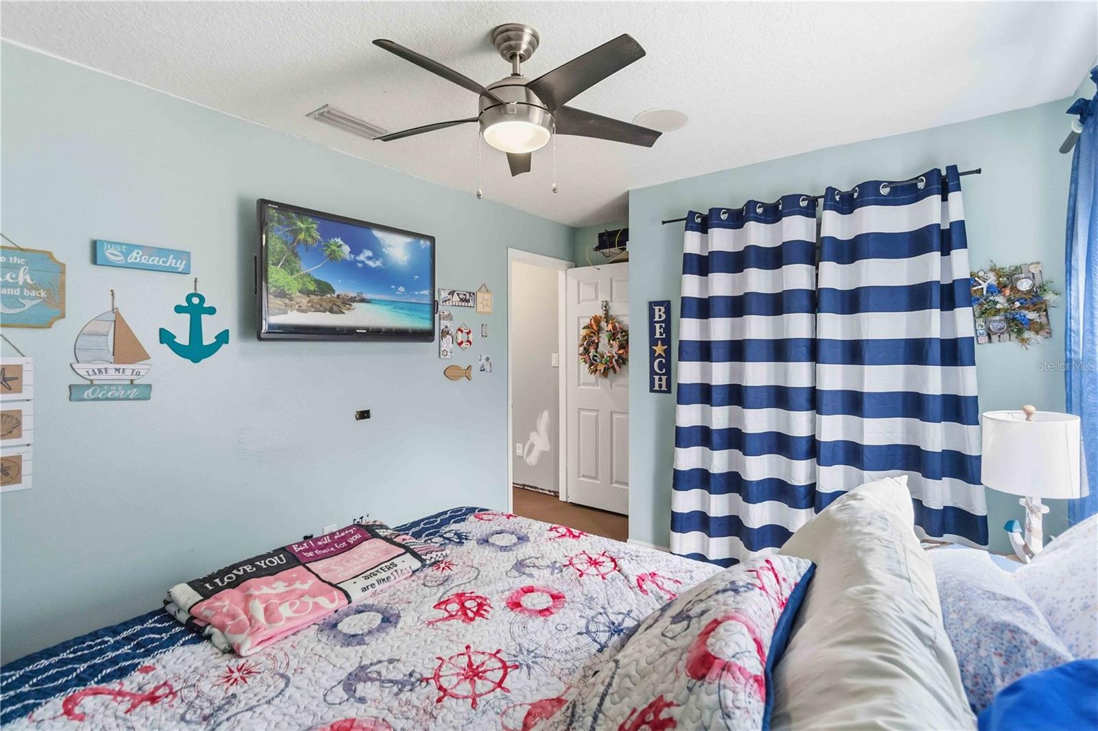 Image 22 of 29 For 26141 Grassey Sprain Avenue