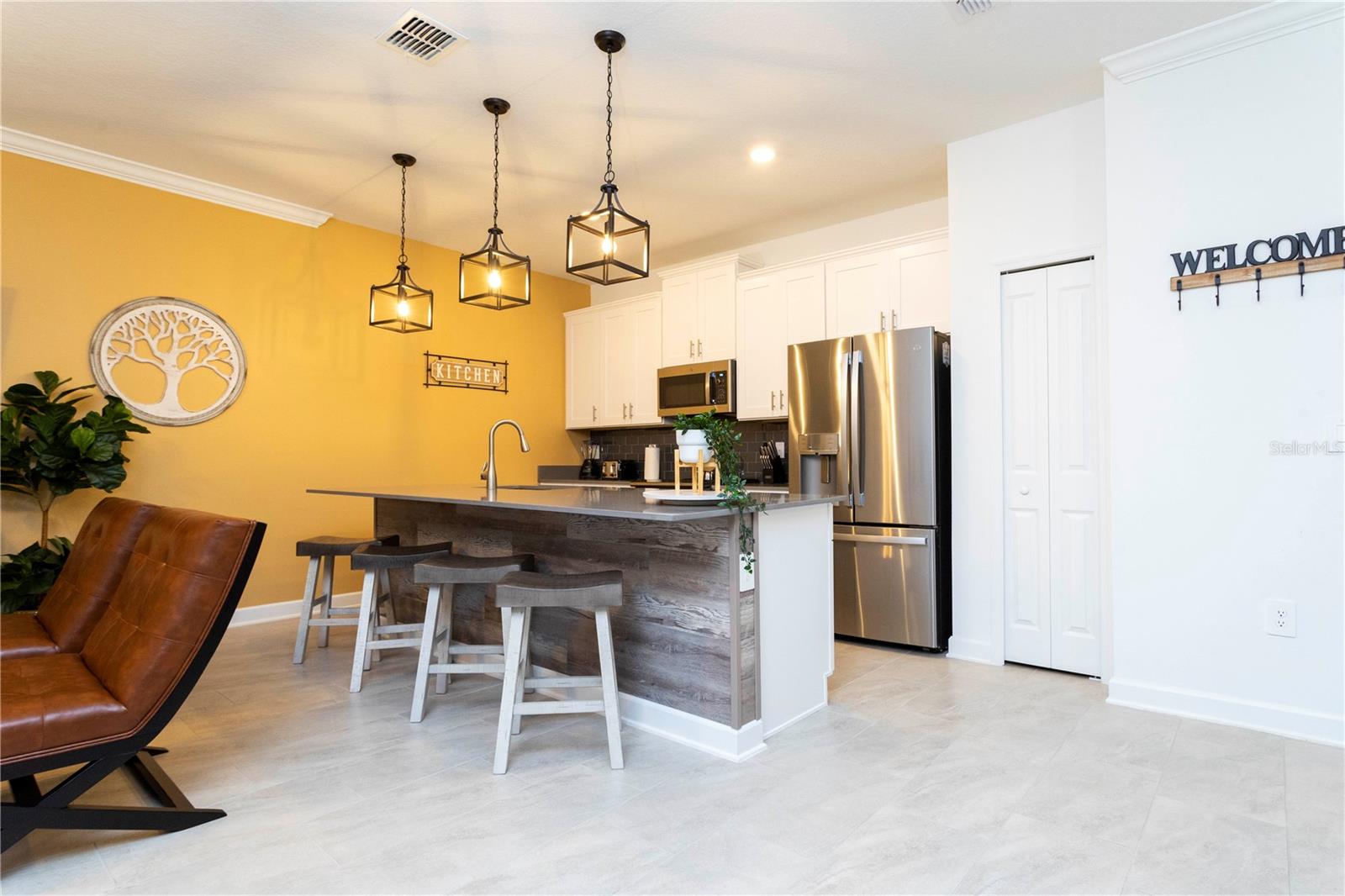 Image 19 of 45 For 4315 Scene Lane