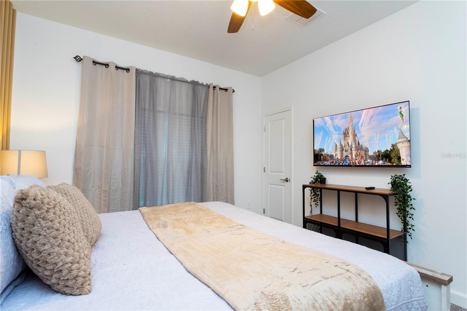 Image 23 of 45 For 4315 Scene Lane