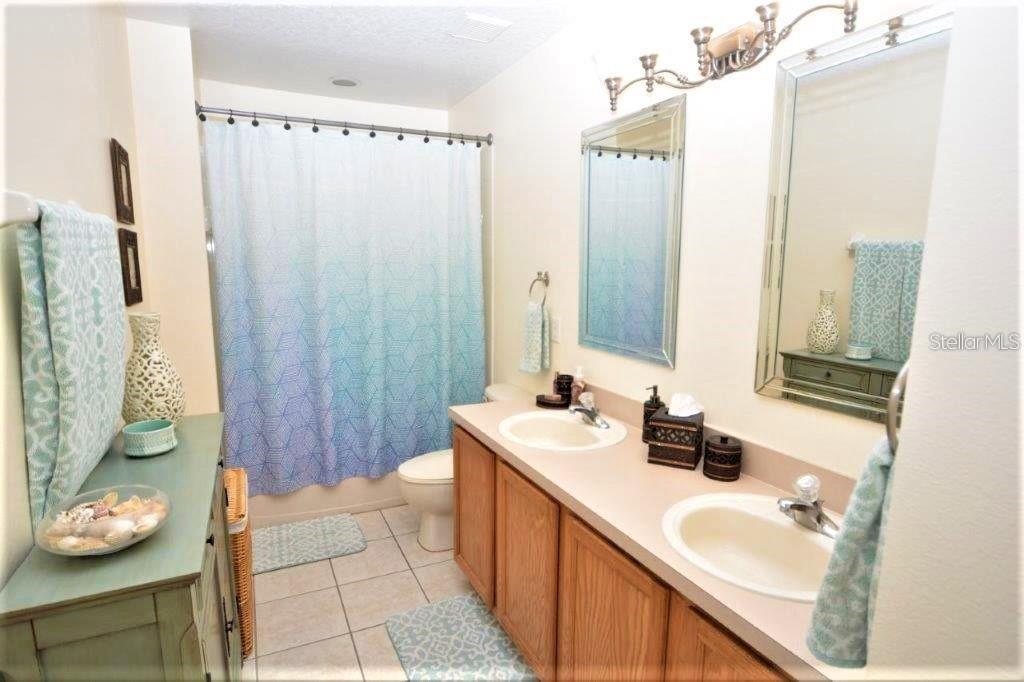 Image 26 of 40 For 13900 Fox Glove Street