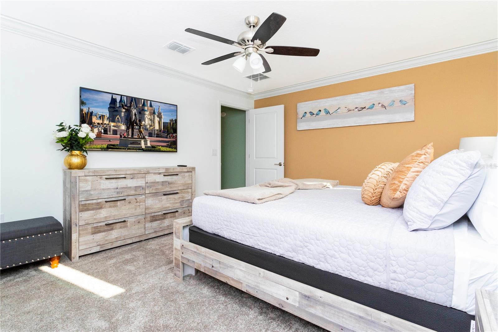 Image 21 of 53 For 2956 Protagonist Street