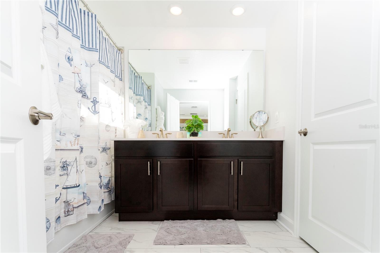 Image 34 of 53 For 2956 Protagonist Street