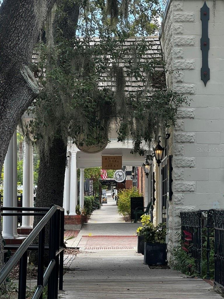 Image 20 of 25 For 3672 Hidden River Lane