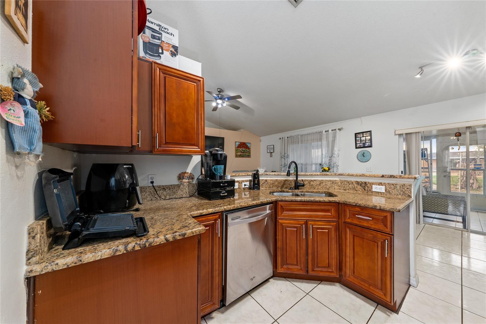 Listing photo id 7 for Address Not Provided