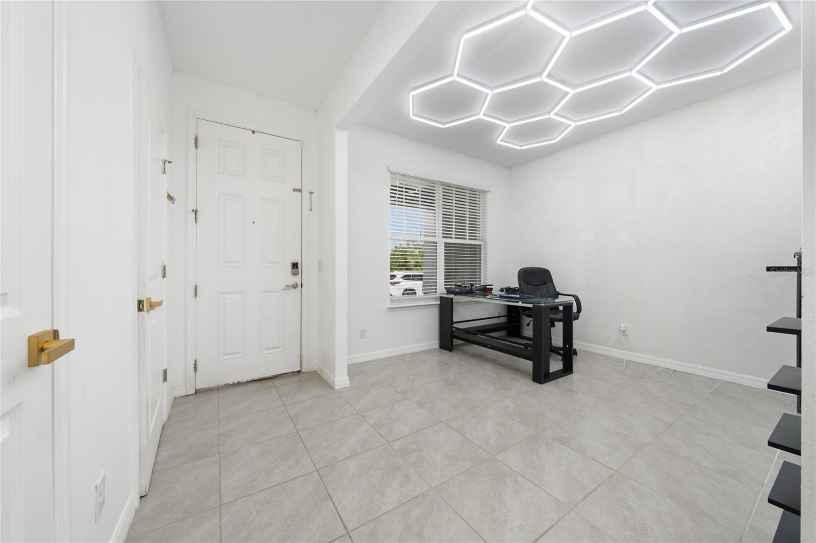 Image 3 of 16 For 15659 Jungle Alley