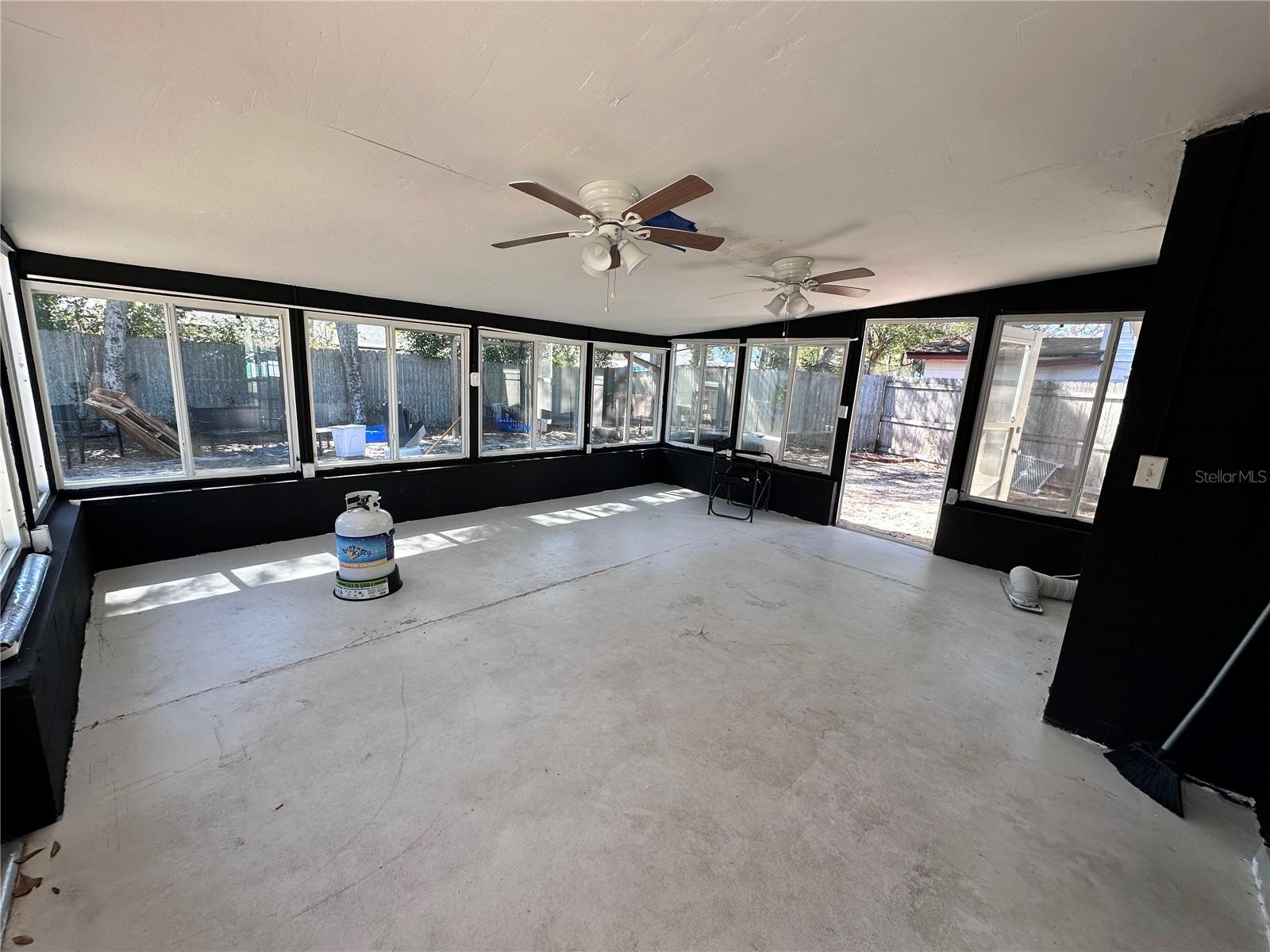 Image 17 of 19 For 7964 Volvo Street