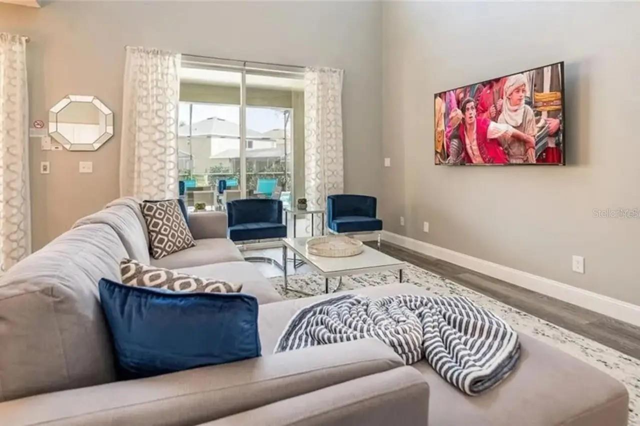 Image 9 of 28 For 8503 Sunrise Key Drive