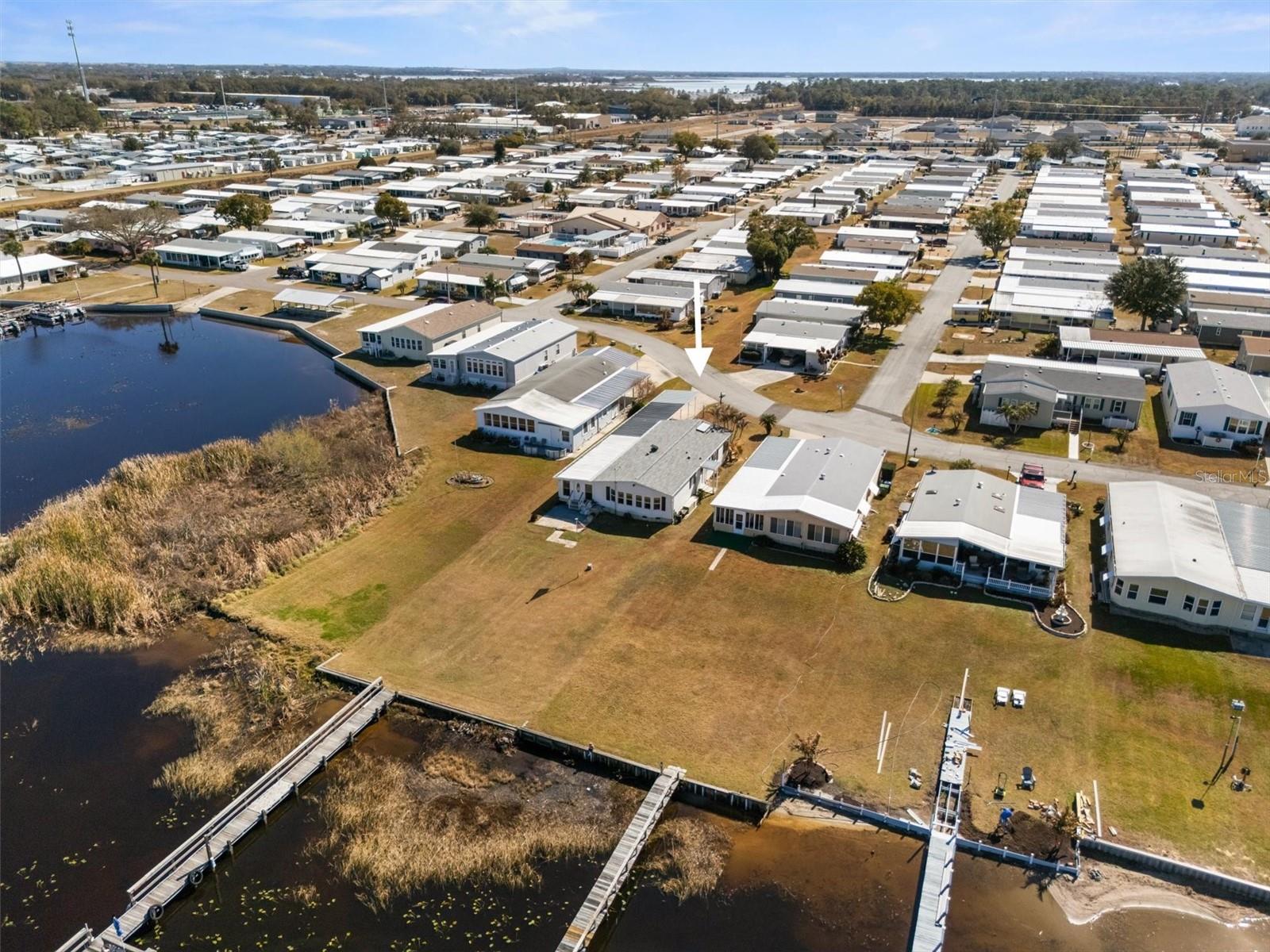 Image 35 of 42 For 6825 Lake Henry Drive Ne