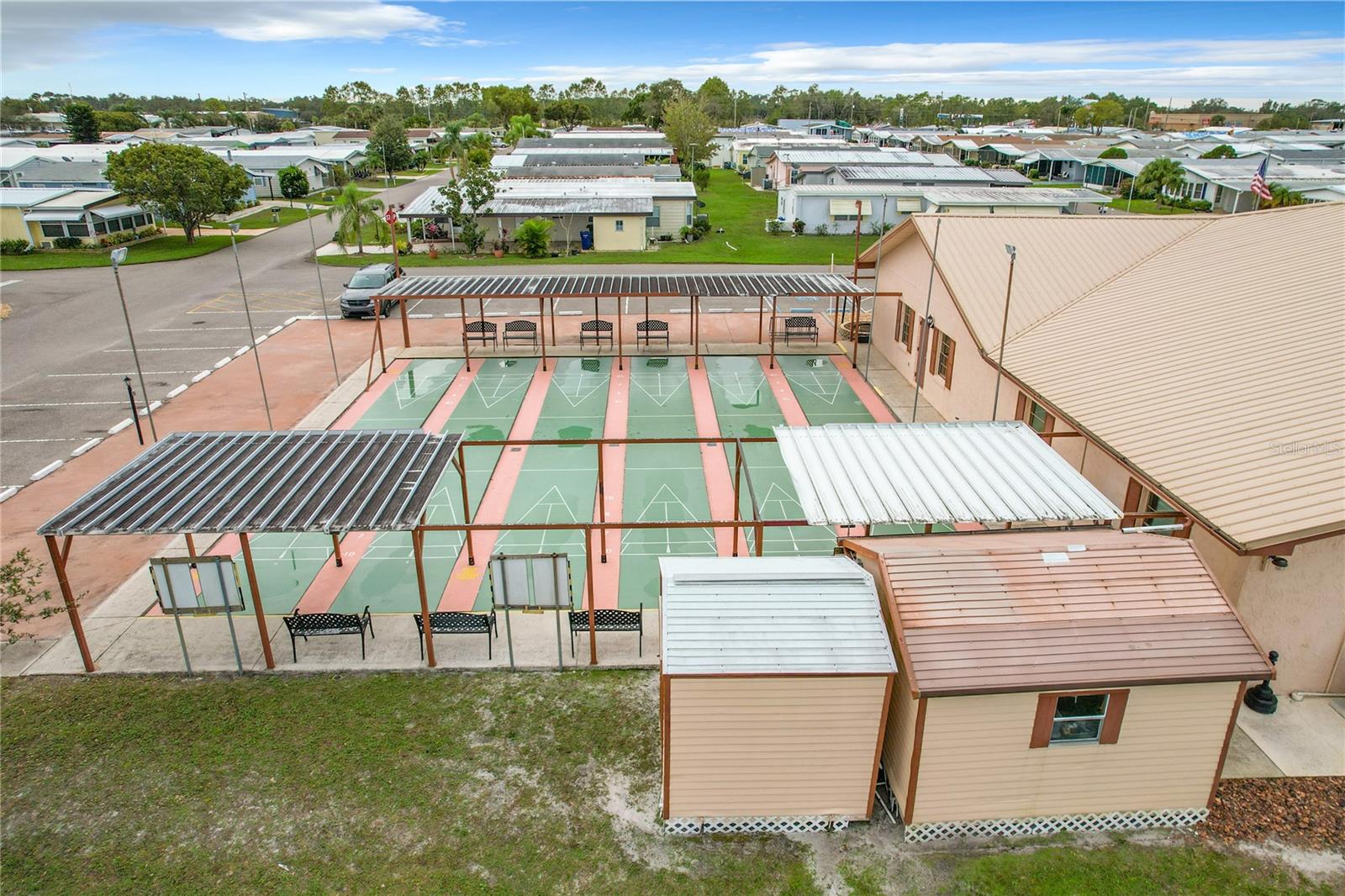 Image 41 of 42 For 6825 Lake Henry Drive Ne