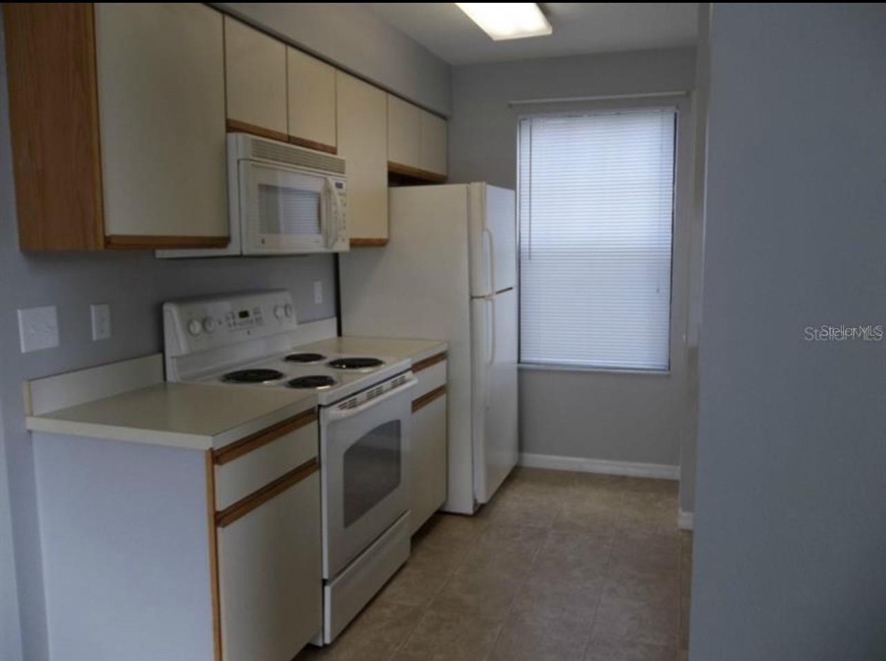 Image 6 of 13 For 3110 Fox Squirrel Dr Drives C