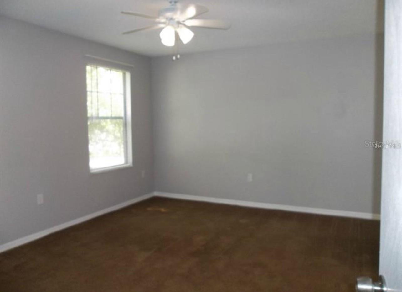 Image 7 of 13 For 3110 Fox Squirrel Dr Drives C