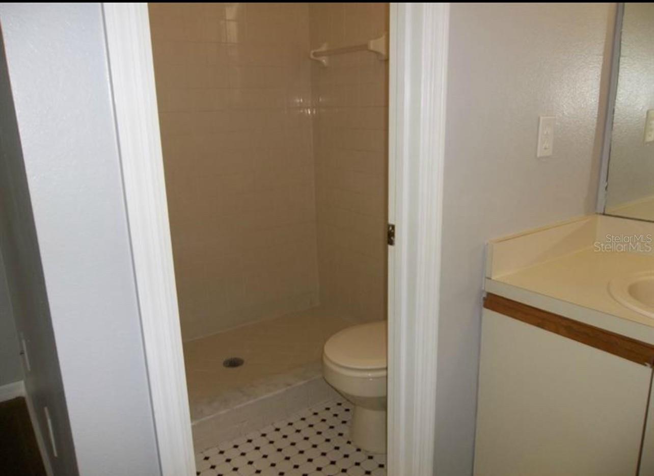 Image 8 of 13 For 3110 Fox Squirrel Dr Drives C