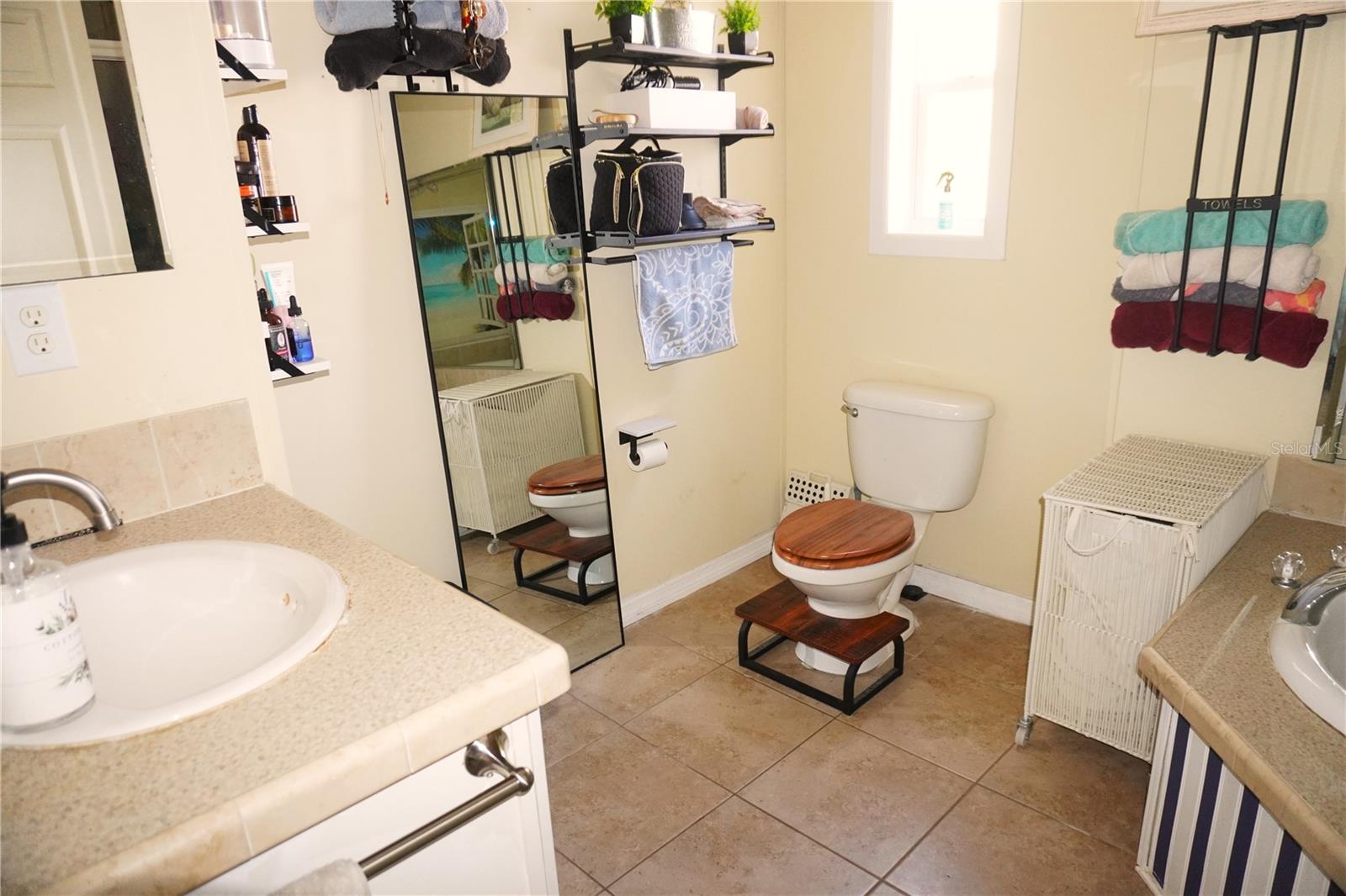 Image 29 of 35 For 3605 Late Morning