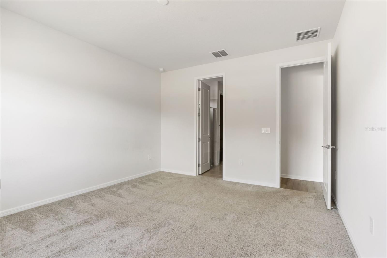 Image 18 of 42 For 36887 Highland Meadows Court