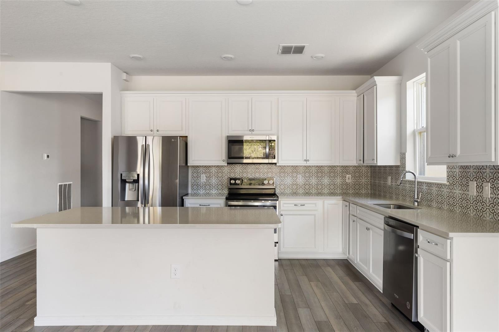 Image 6 of 42 For 36887 Highland Meadows Court