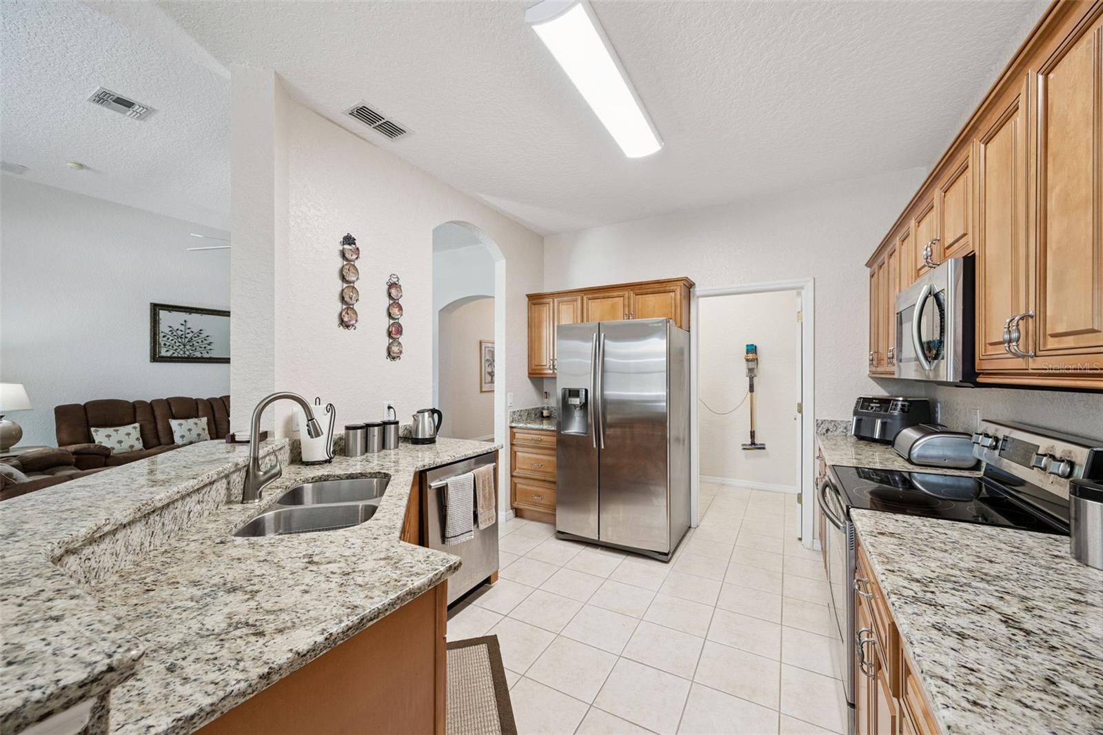 Image 10 of 55 For 1648 Northampton Drive