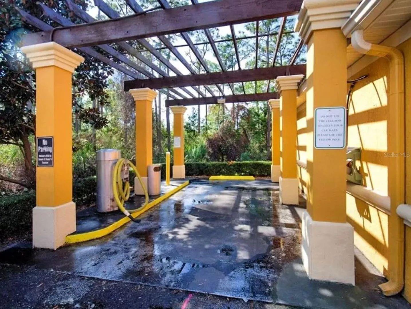 Image 19 of 35 For 8836 Villa View Circle 208