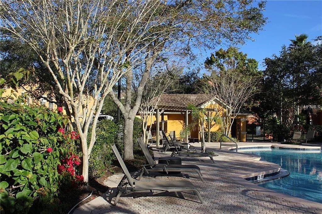 Image 22 of 35 For 8836 Villa View Circle 208