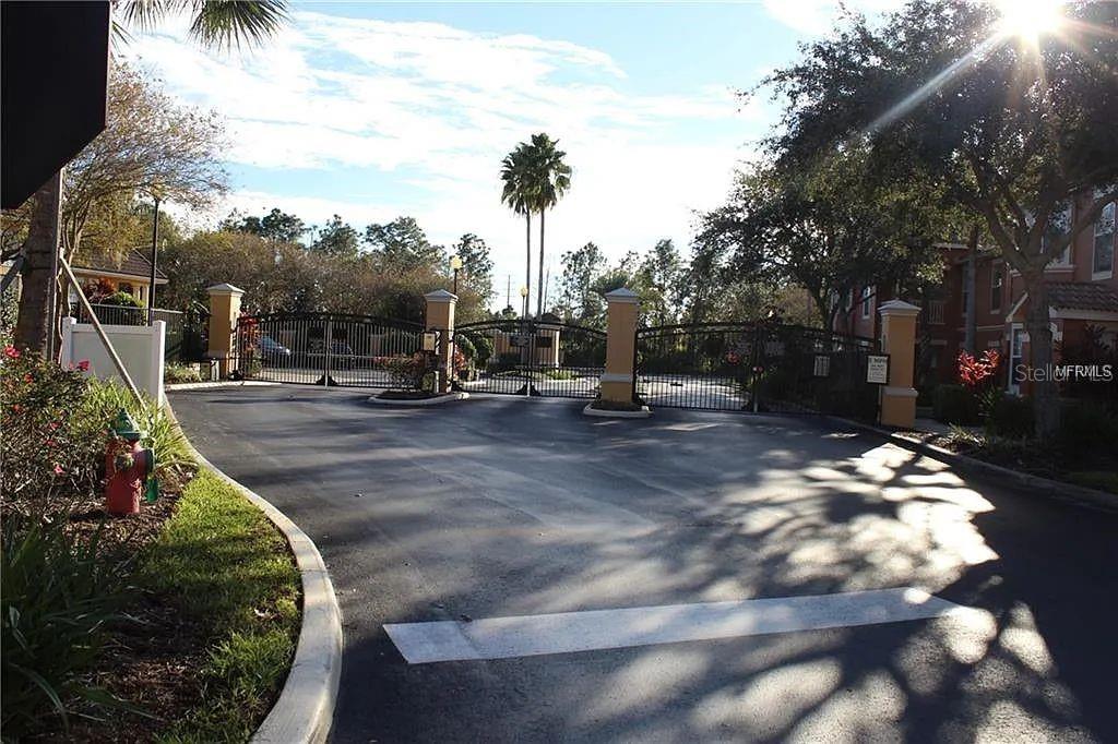 Image 28 of 35 For 8836 Villa View Circle 208