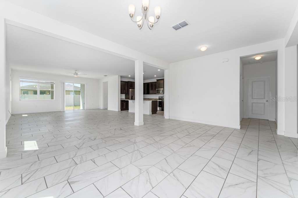 Image 23 of 25 For 520 Overpool Avenue