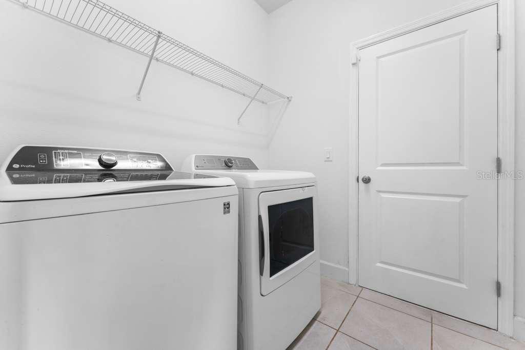 Image 6 of 25 For 520 Overpool Avenue