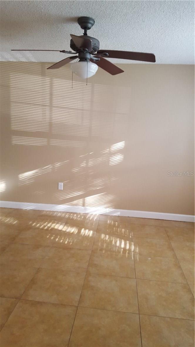 Image 11 of 32 For 2041 Dixie Belle Drive K