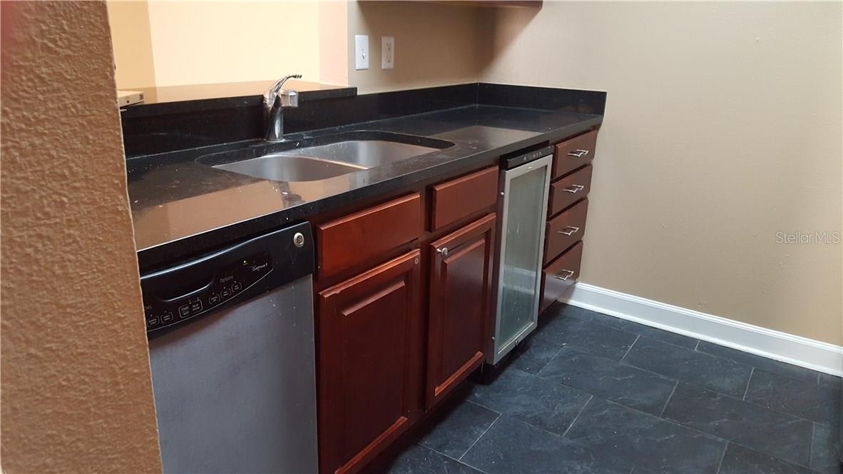 Image 12 of 32 For 2041 Dixie Belle Drive K