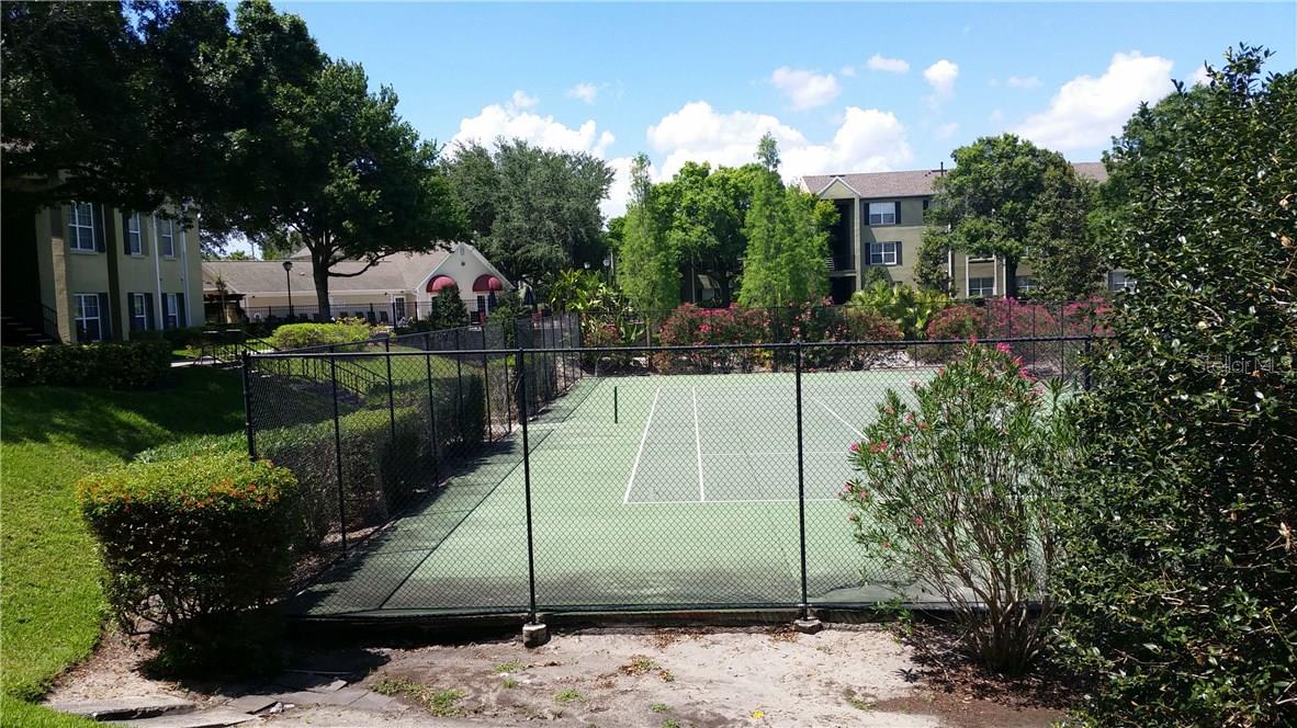 Image 20 of 32 For 2041 Dixie Belle Drive K