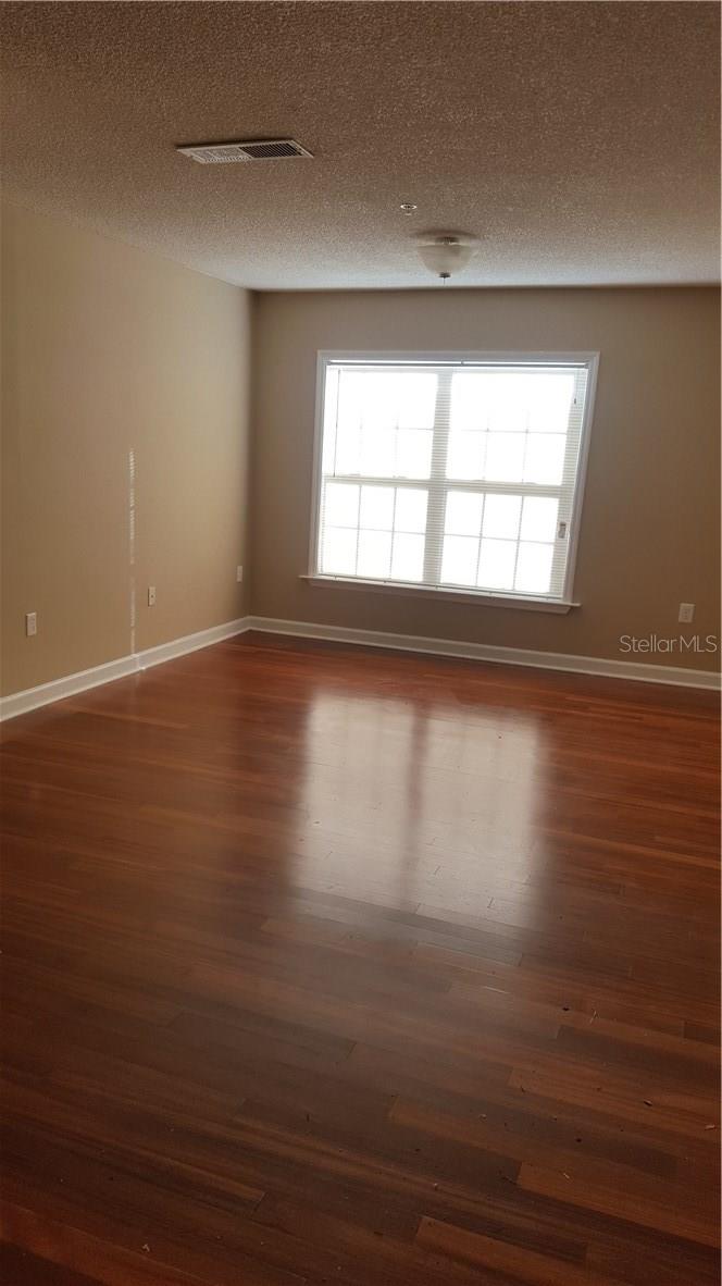 Image 4 of 32 For 2041 Dixie Belle Drive K