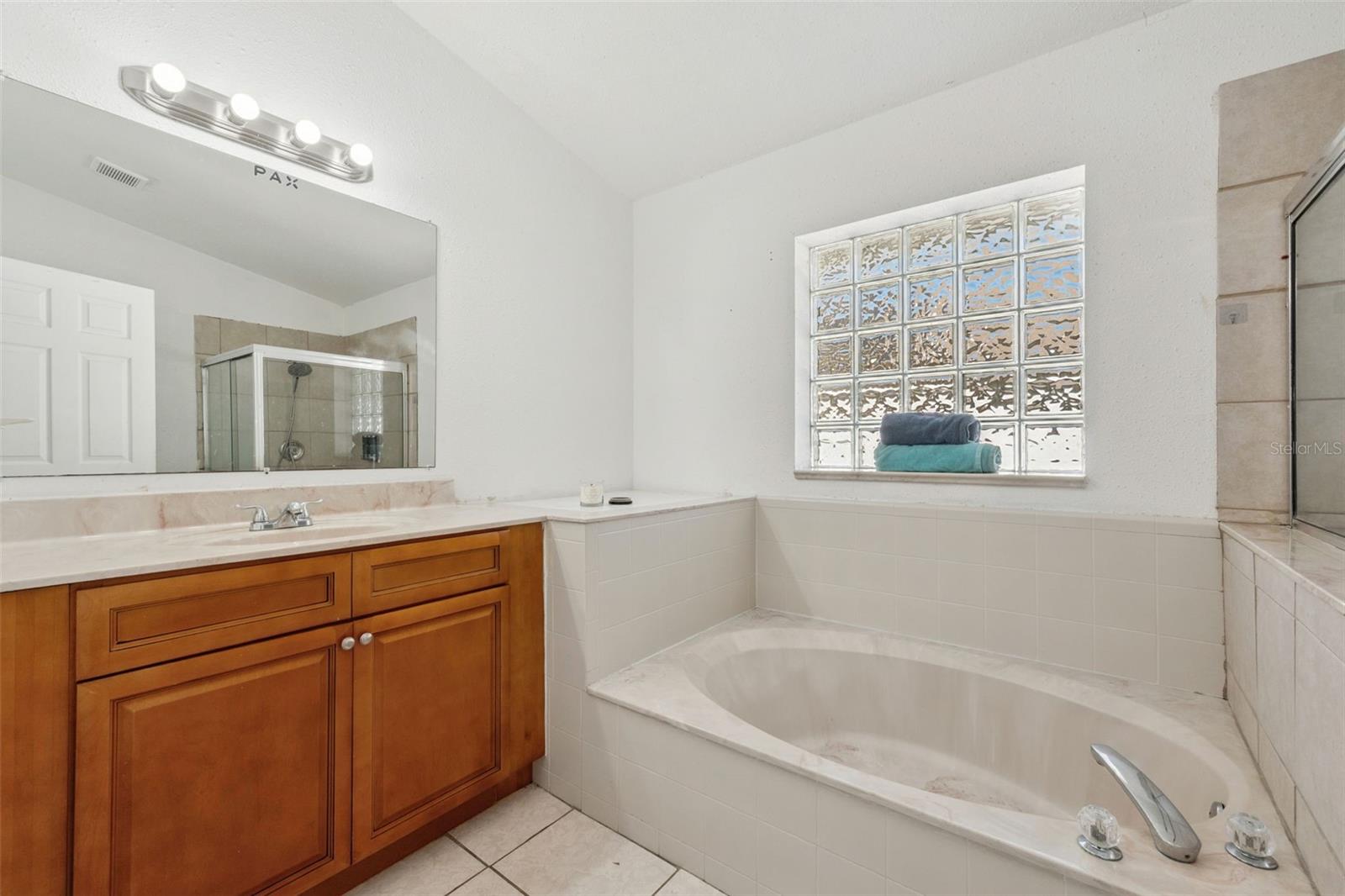 Image 12 of 34 For 2201 Chappell Court